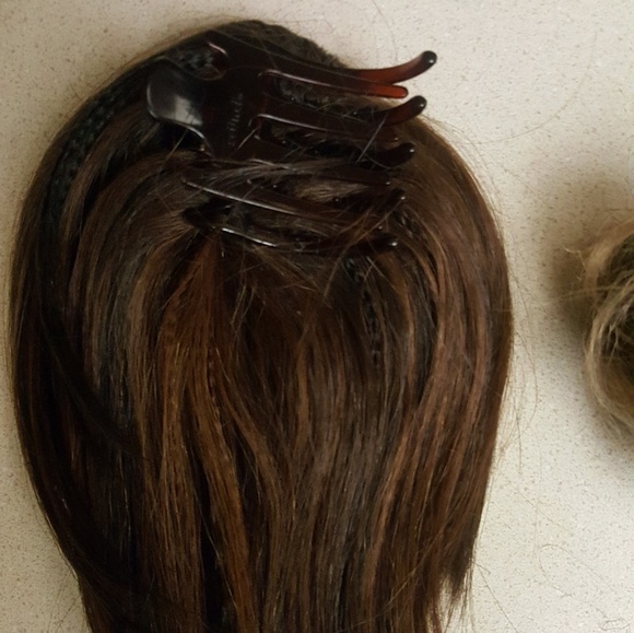 3 Revlon pony tail extension clips - Picture 4 of 6